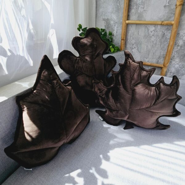 Zestaw 3 brązowych poduszek liści w kolorze czekoladowym, przytulne dekoracje jesienne z weluru