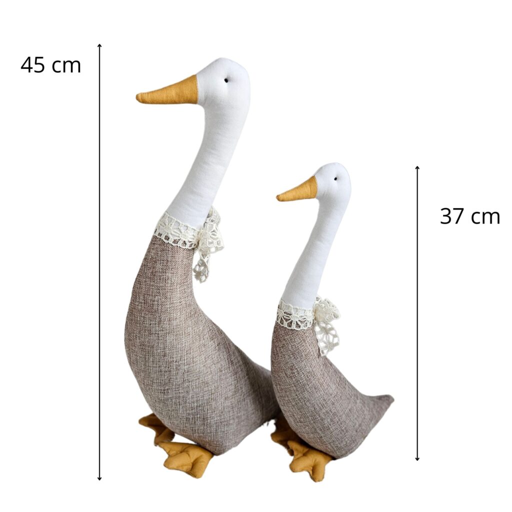 Zestaw sielskich dekoracji dwie gęsi i zając ręcznie szyte w Polsce w stylu rustykalnym